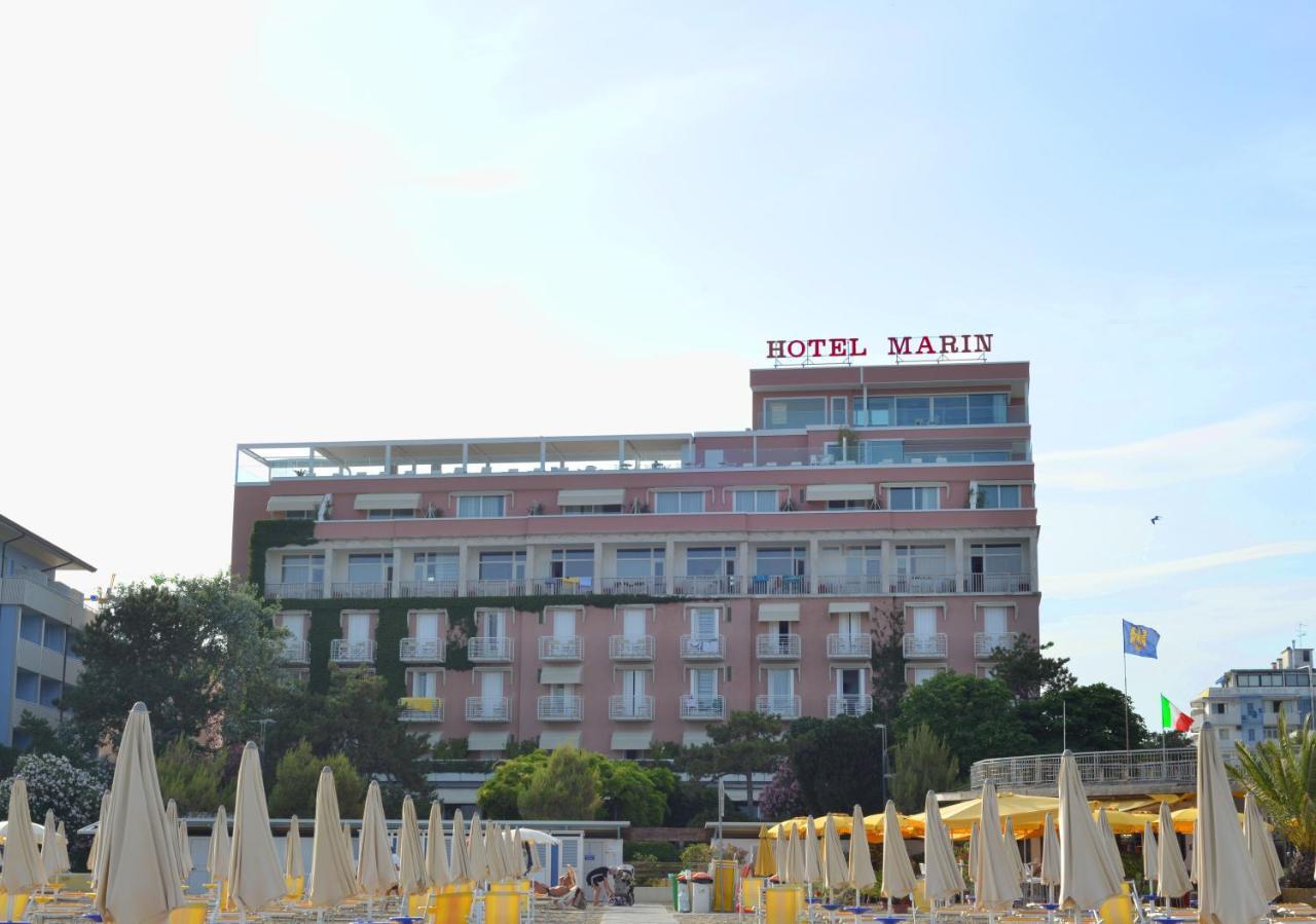 Grande Albergo Marin 利尼亚诺萨比亚多罗 外观 照片